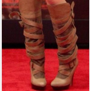 Bebe famous sex in the city boots!